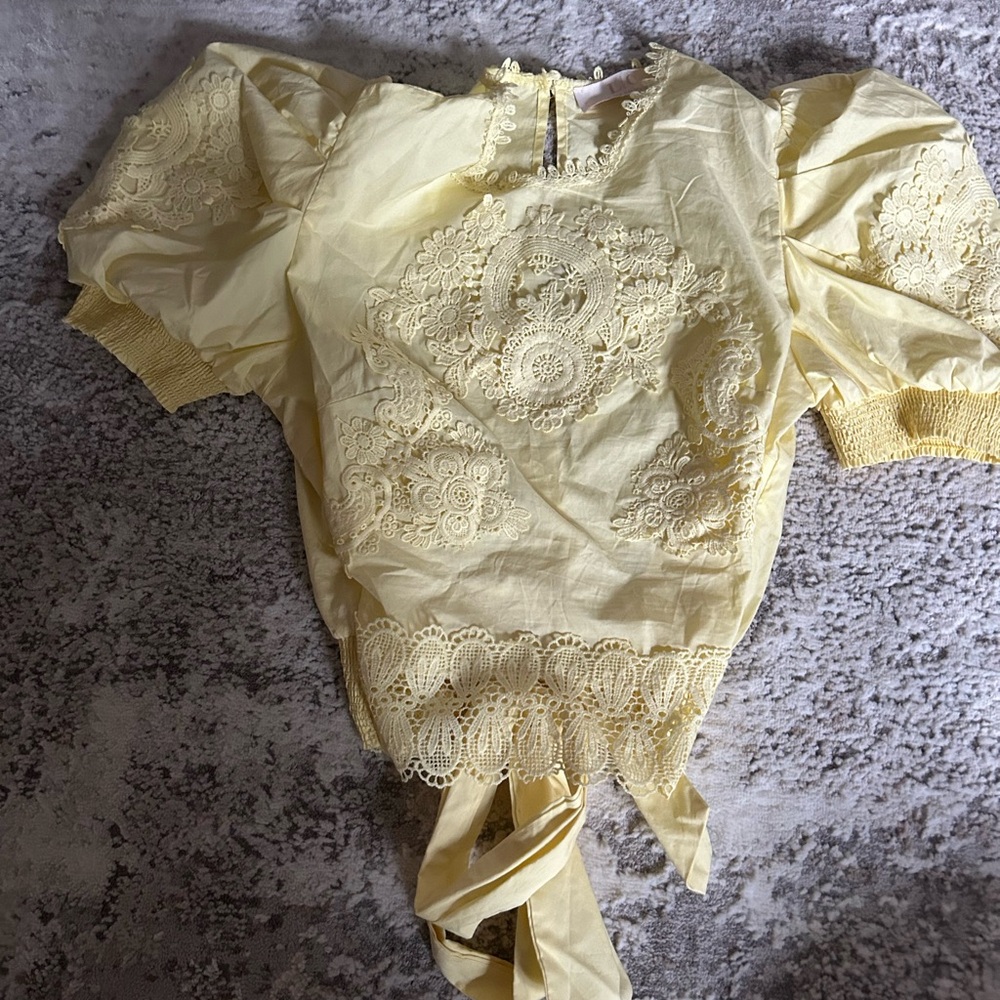 Yellow Lizette Collection Lace Puff Sleeve Top